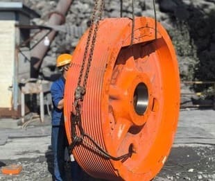 Nanchang Mining Jaw Crusher Flywheel Installed On Site